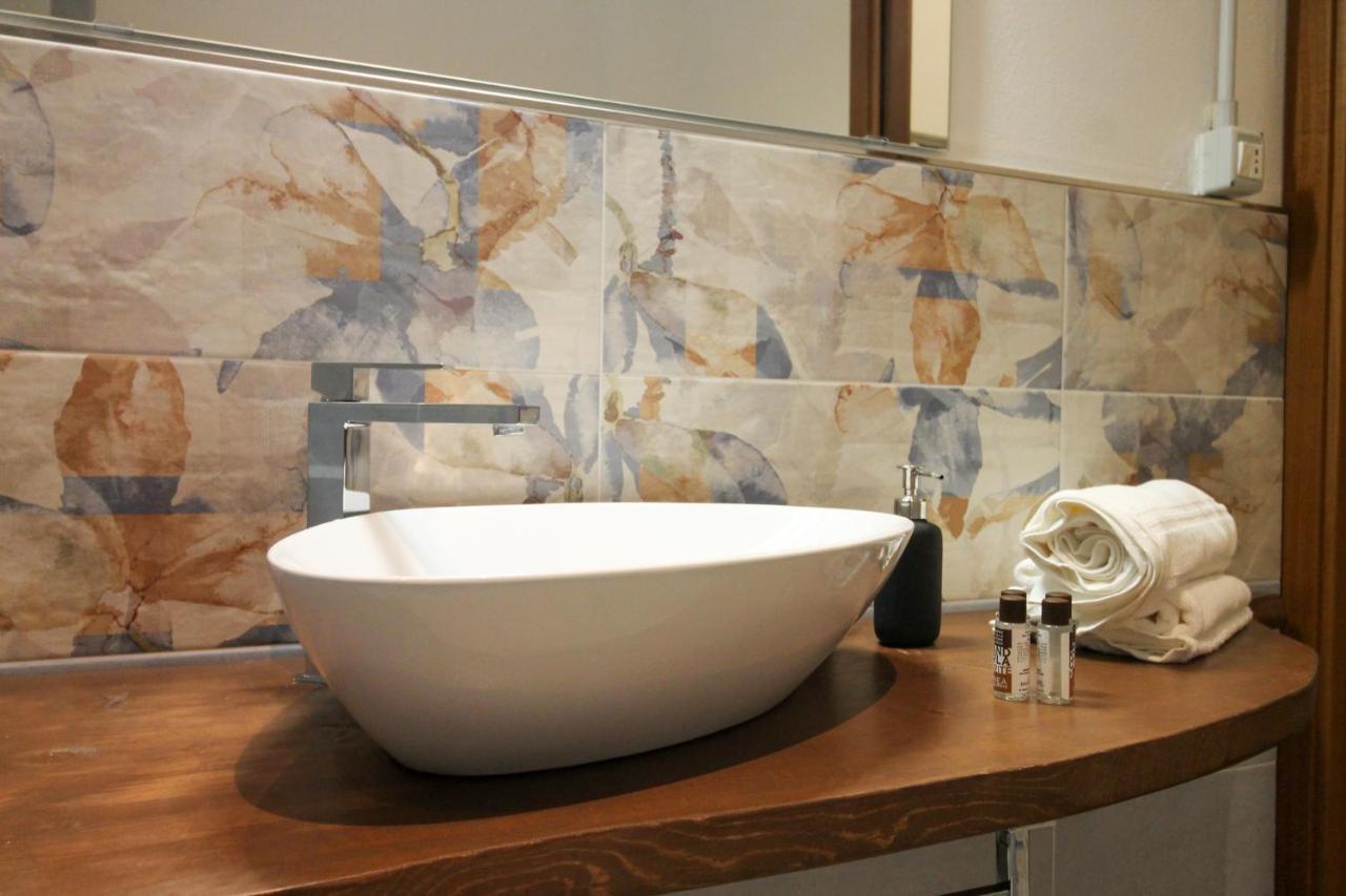 Loft Sottolalbero Apartment Milan Bagian luar foto